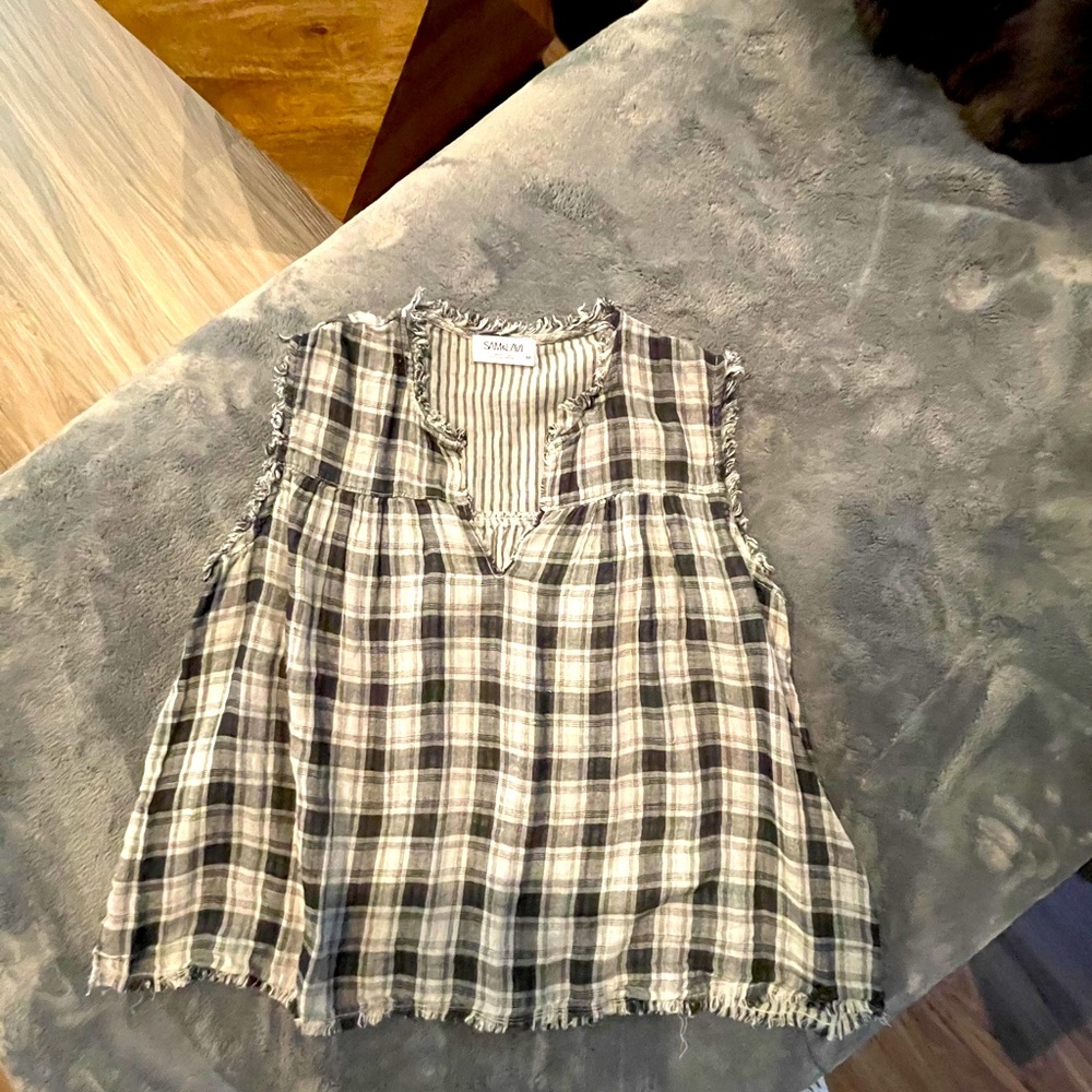 Sleeveless Top